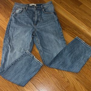 A&F Ultra High Rise Ankle Straight Jeans (Curve Love)